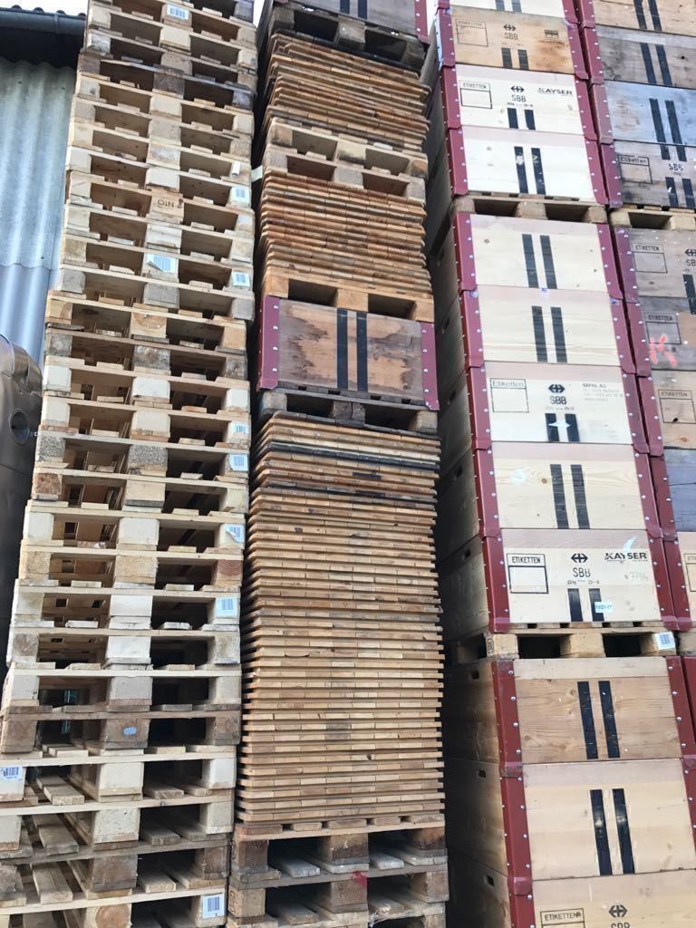 Articoli in legno: Palettenrahmen – Usato da Niederuzwil venduto da beti077 1