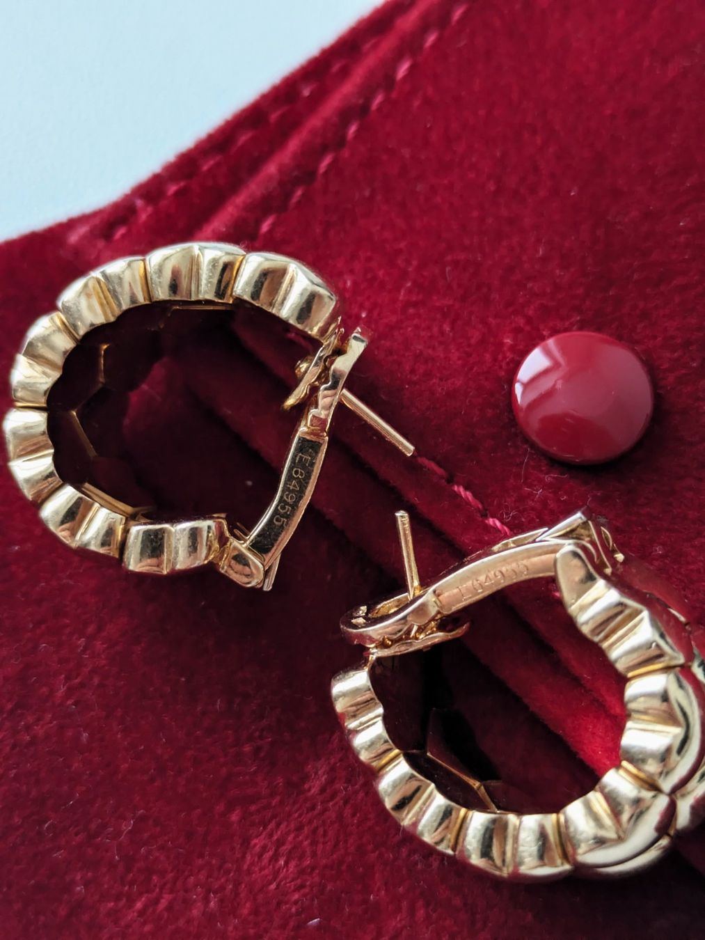 Cartier Orecchini pendenti & Orecchini a lobo: Cartier 18k karat "Gold Hearts Earclips" – Usato da St. Gallen venduto da ada_9q6c 6