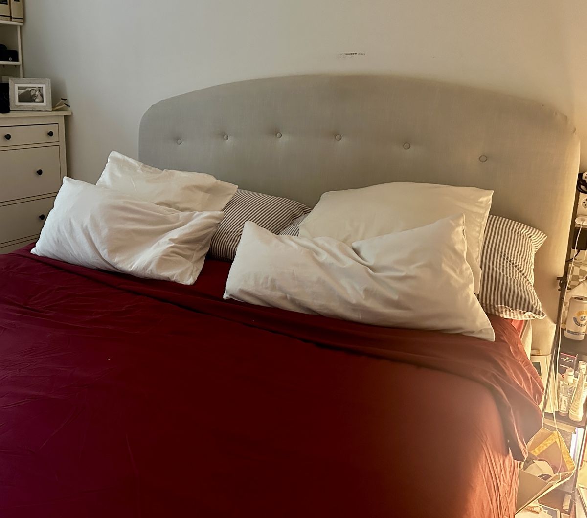 Ikea Letti: Ikea Boxspringbett 180x200 – Usato da Zürich venduto da sec_y8xv 1