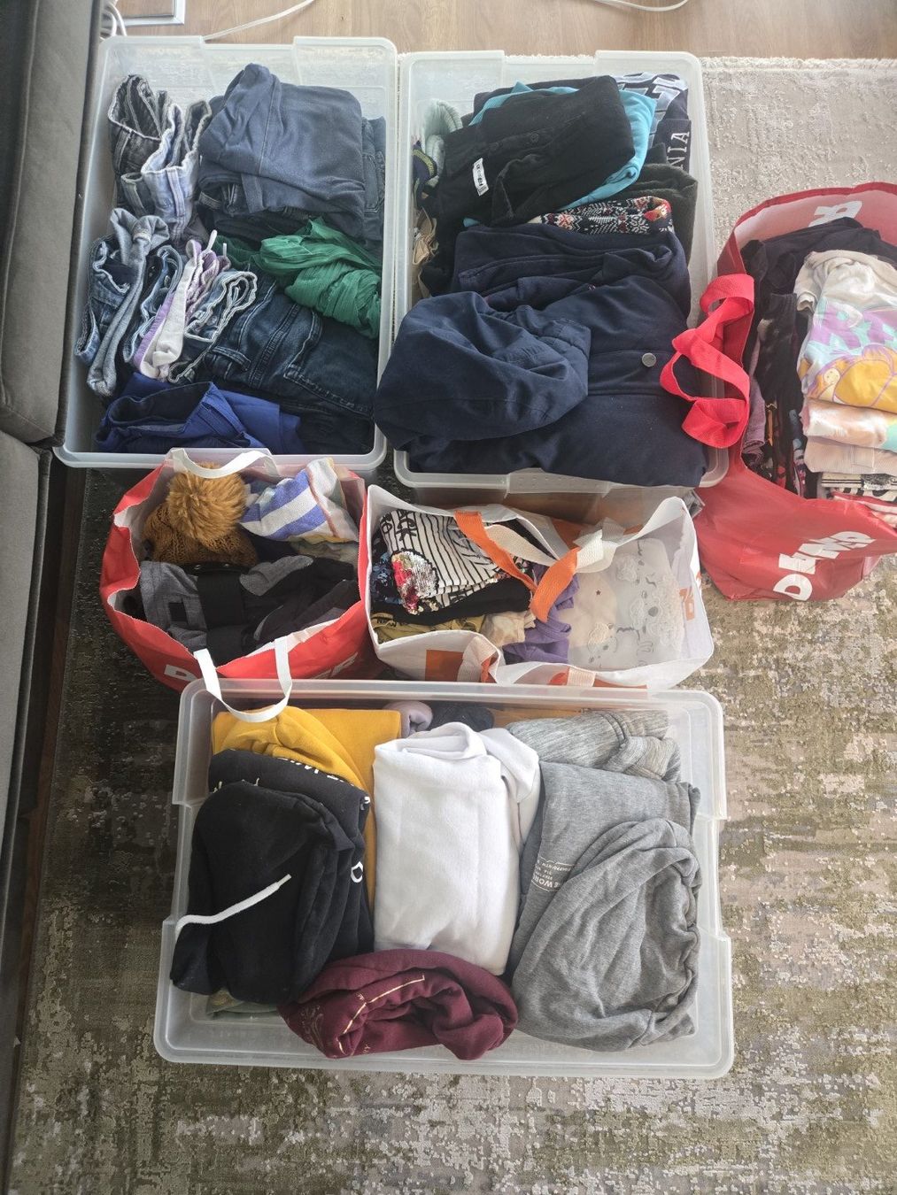 Kleiderpakete & -sets: Kinderkleider diverse Grössen fast Neu A Ware – Gebraucht aus Stüsslingen von Johara2010 4