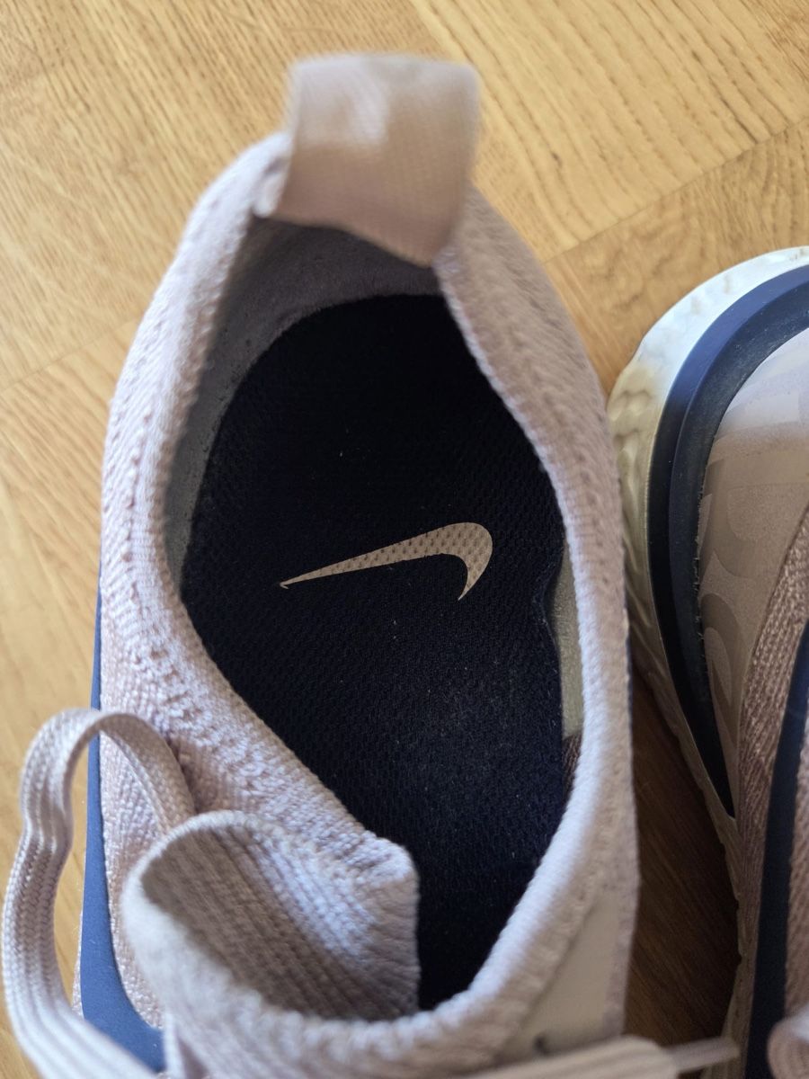 Nike Scarpe da uomo: Nike Epic React Flyknit Laufschuhe, Gr. 43 – Usato da Bern venduto da ele_tg62 2