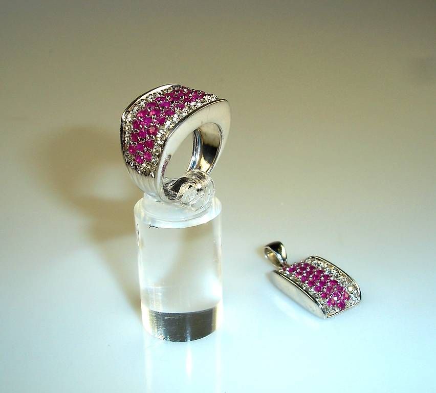 Altri gioielli: Set Ring und Anhänger Silber Rubin Weisstopas – Usato da Stans venduto da wer_fd5f