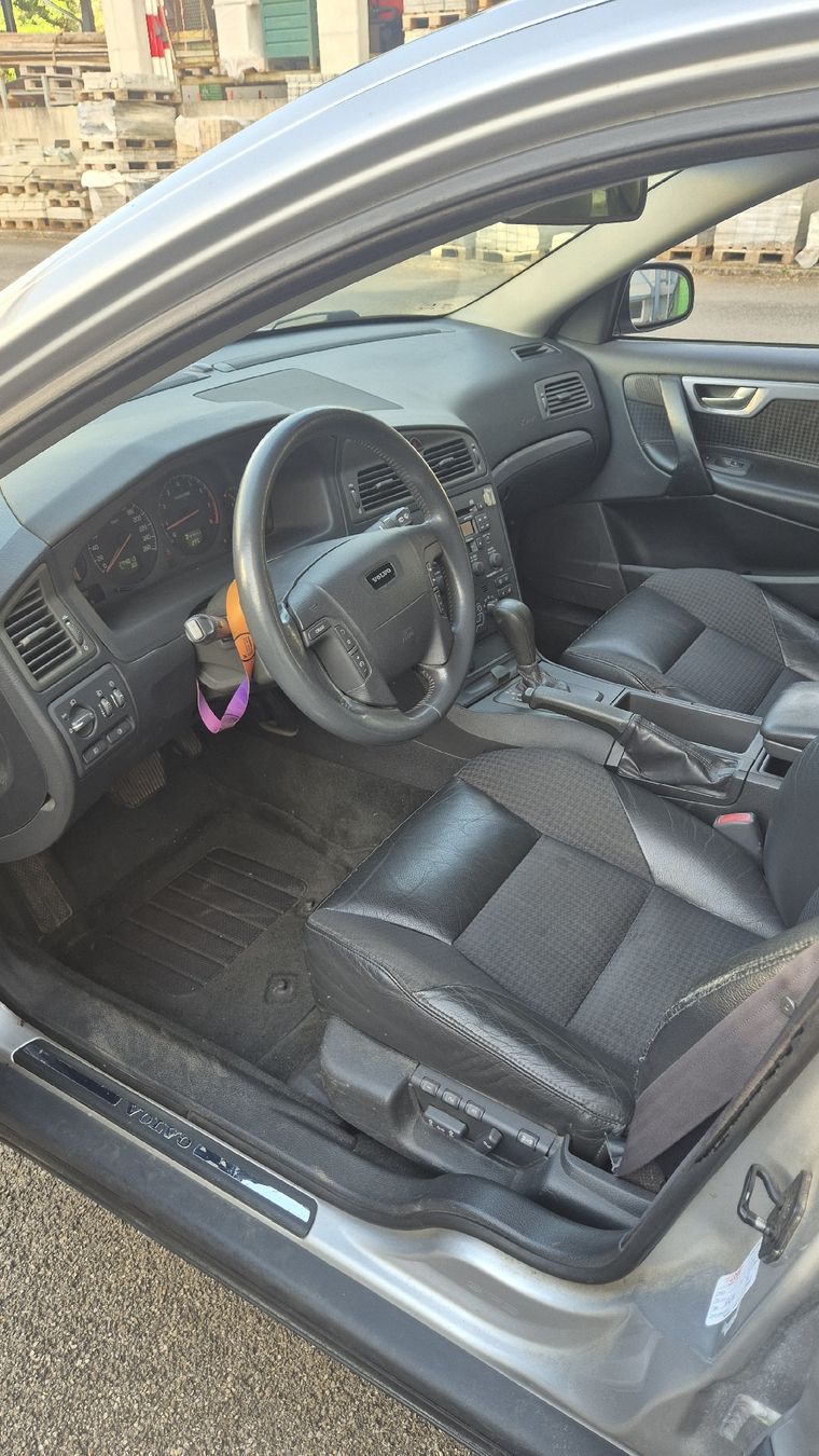 Volvo Automobili: Volvo V70 2.4T Ab 1.- – Usato da Höchstetten venduto da Kurt_vom_dorf 3