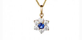 Collana a forma di fiore 