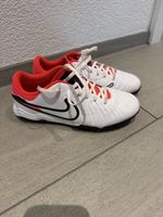 Fussballschuhe Nike Tiempo weiss rot schwarz guter Zustand