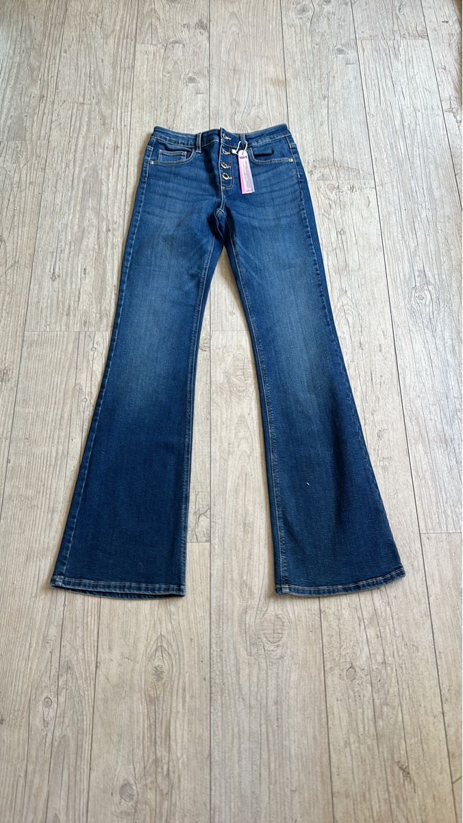 Jeans: Jeans Schlaghose Grösse 36 neu – Gebraucht aus Frauenfeld von aluma14