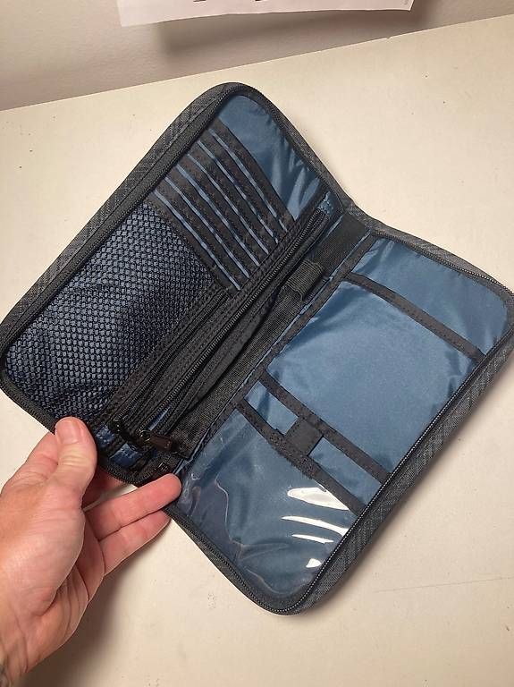 Dakine Altro in  Abbigliamento & Accessori: DaKine Passport Holder / Dokumentenetui – Nuovo (secondo la descrizione) da schaffhausen venduto da bryli 2