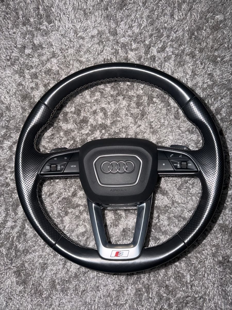 Audi Tutti pezzi di ricambio auto: Lenkrad volant Audi – Usato da Monthey venduto da rta_ts68