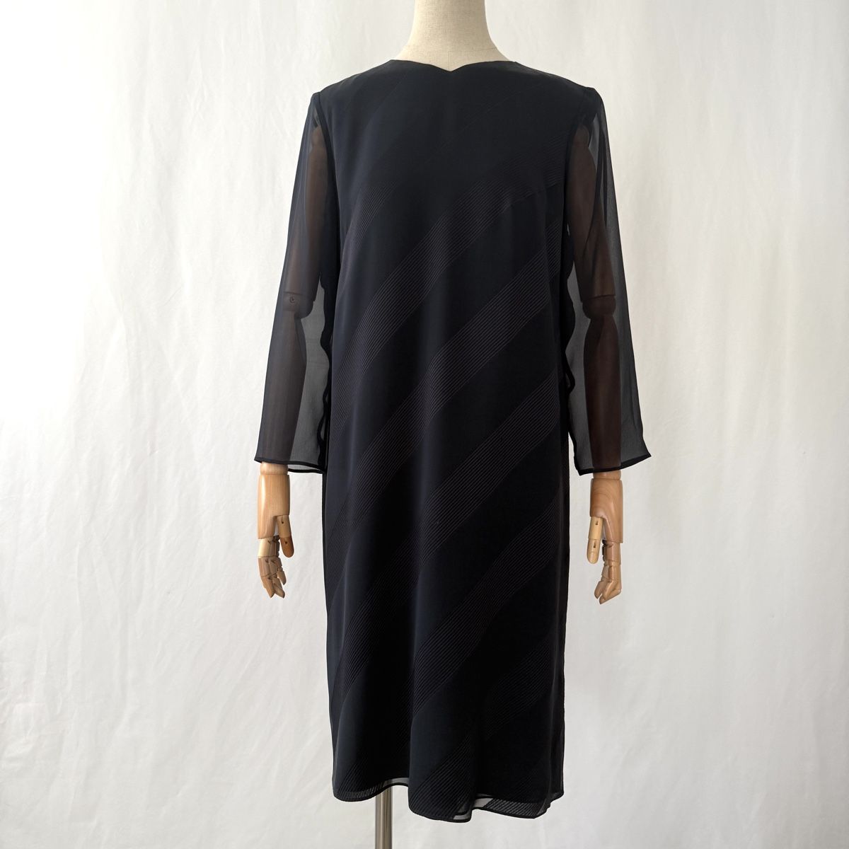 Akris Vestiti: AKRIS Black Silk Dress – Usato da Freienbach venduto da Avviivva_Shop