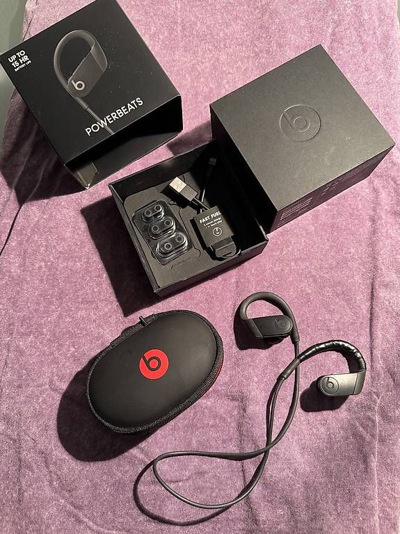 Cuffie: Powerbeats, Black – Usato da Baden venduto da laurent2025