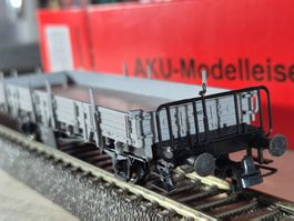 AKU 1047 - BLS Baudienst-Flachwagen - 1:87 H0-DC