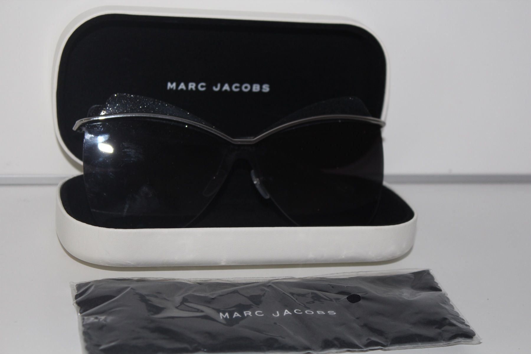 Marc Jacobs Brillen & Gläser: Marc Jacobs Sonnenbrille Neu – Gebraucht aus Zürich von JOD213