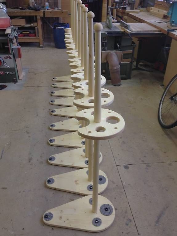 Strumenti musicali: Alphorn-Ständer 4er – Usato da Reiden venduto da woodARTmusic 2