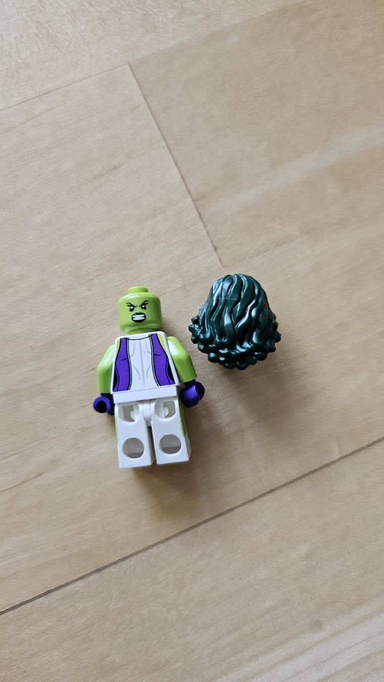 Lego Kit di costruzioni: Lego Marvel Super Heroes She Hulk – Usato da Hinwil venduto da Manife 1