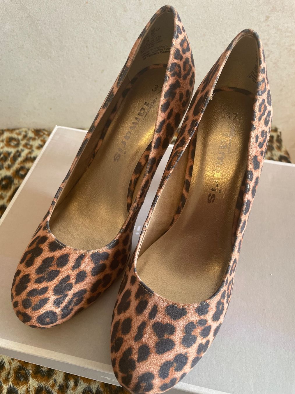 Scarpe da donna: Chaussures à talon panthère – Usato da Viganello venduto da Serasia 2