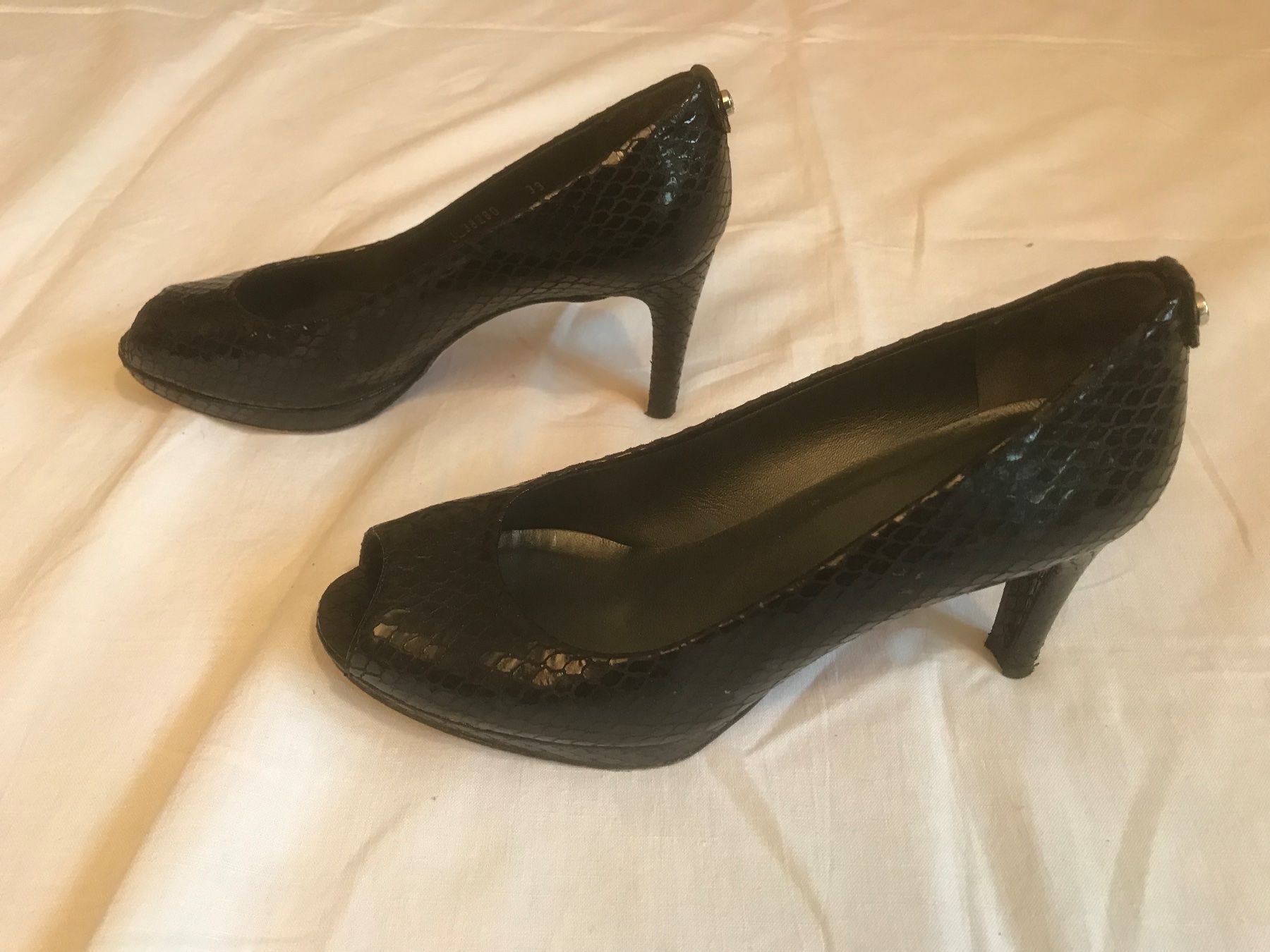 Stuart Weitzman Chaussures femmes: STUART WEITZMAN Pumps – D'occasion à Zürich par pie_9tng 2