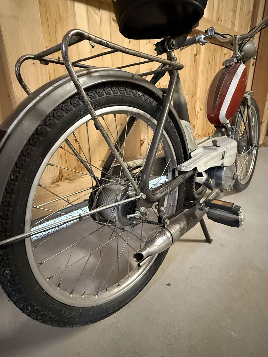 Puch Ciclomotori: Puch Velux x30 – Usato da Linden venduto da Robin.36 4