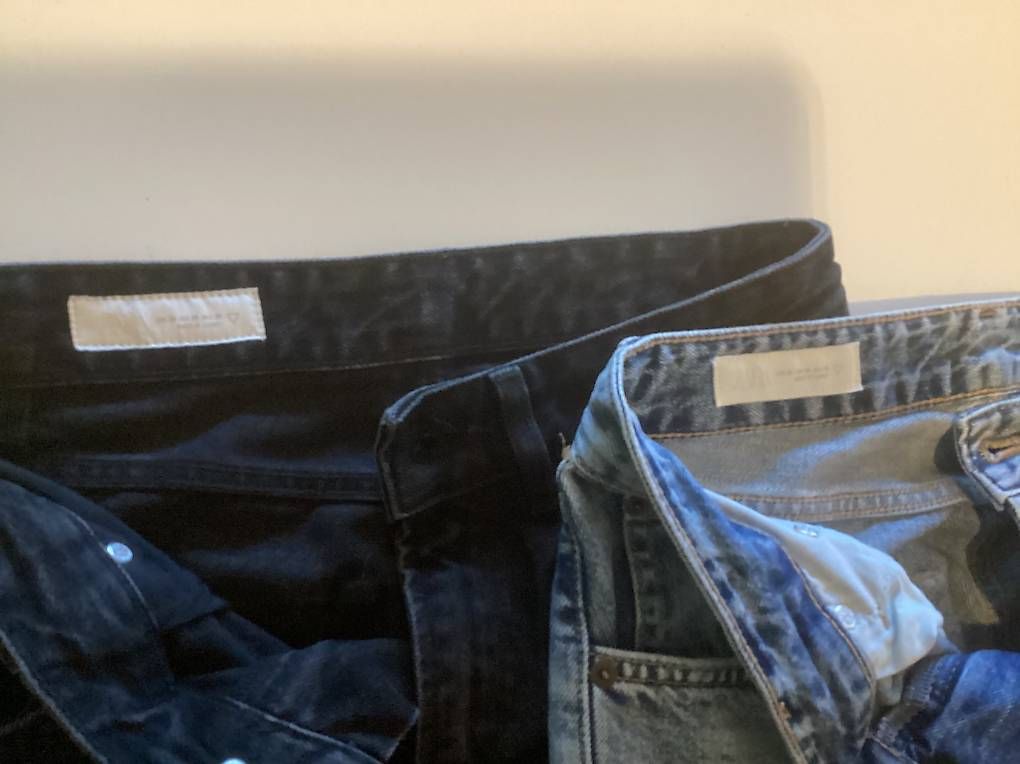 Jeans: Jeans Duopack oder Einzel CHF 80.00/40.00 – D'occasion à Oberembrach par NewYork2009 2