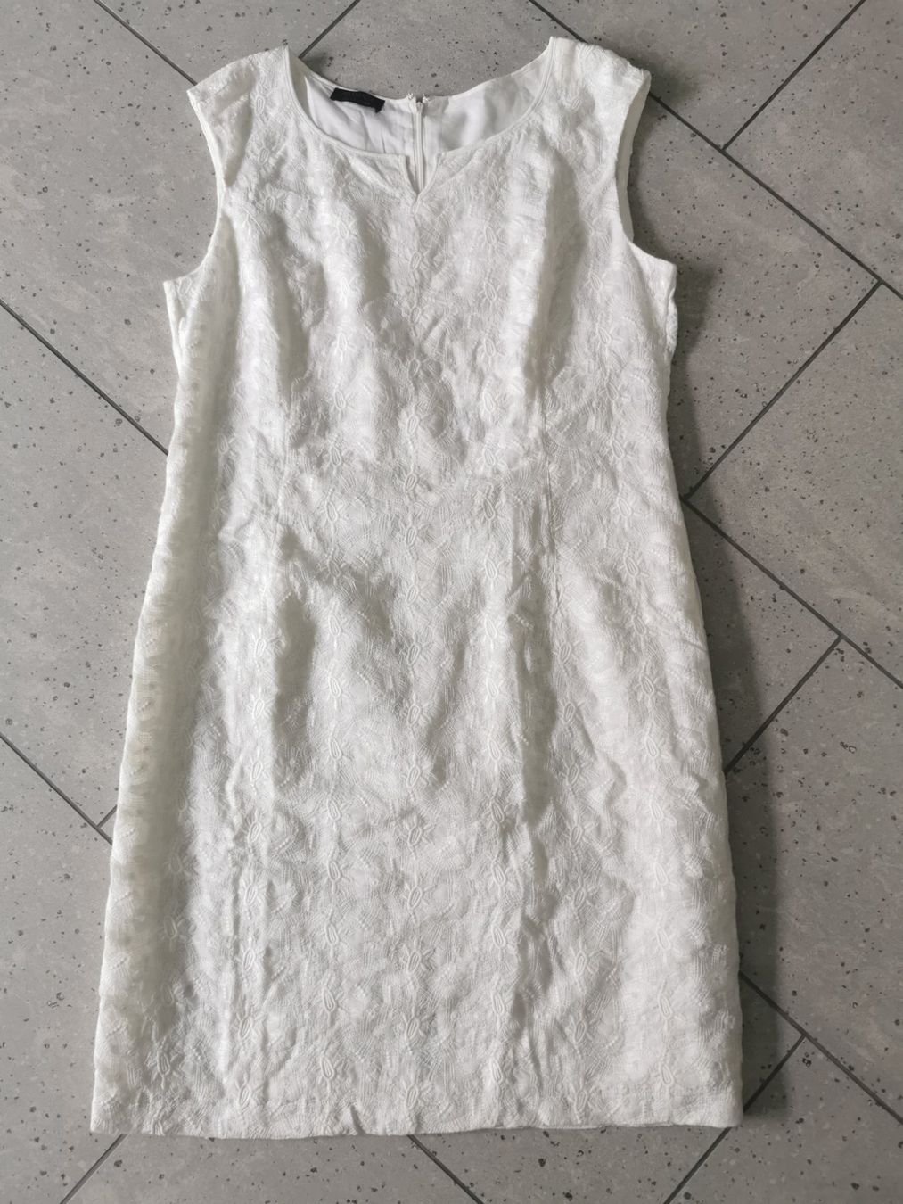 Robes: Weisses Kleid, Gr. 44, Apanage – Neuf (Voir description) à Malters par Wahni81