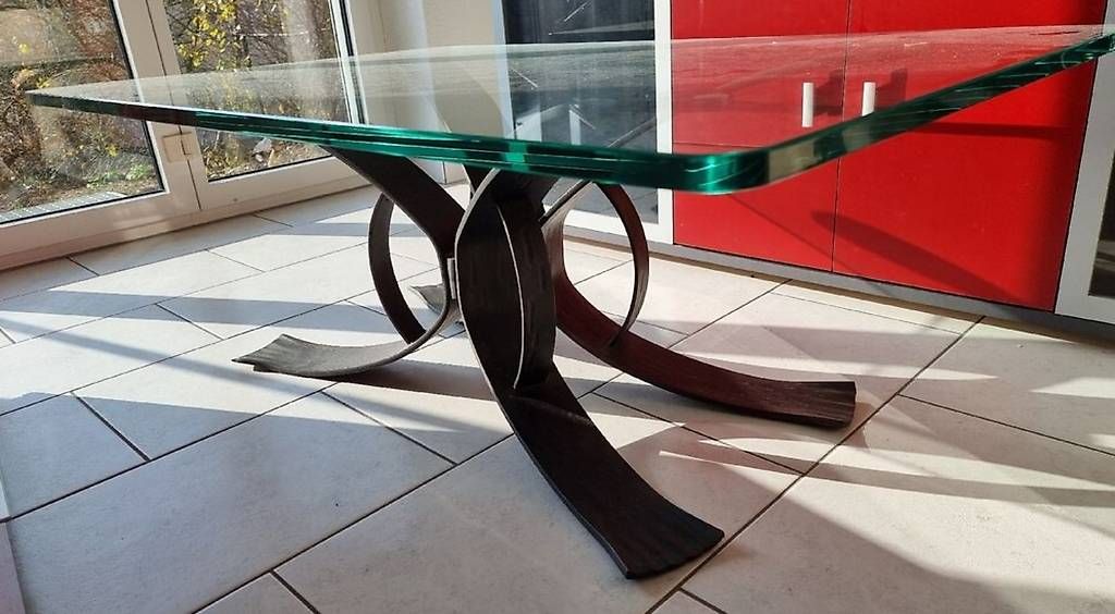 Tavoli: Glas-Couchtisch  modernes Design – Usato da Lengnau AG venduto da Rockethawk 1
