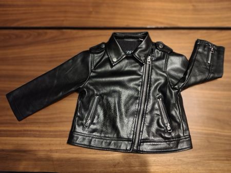 Kinder Lederimitatjacke, Jacke, Leder, Zara, schwarz Grösse 