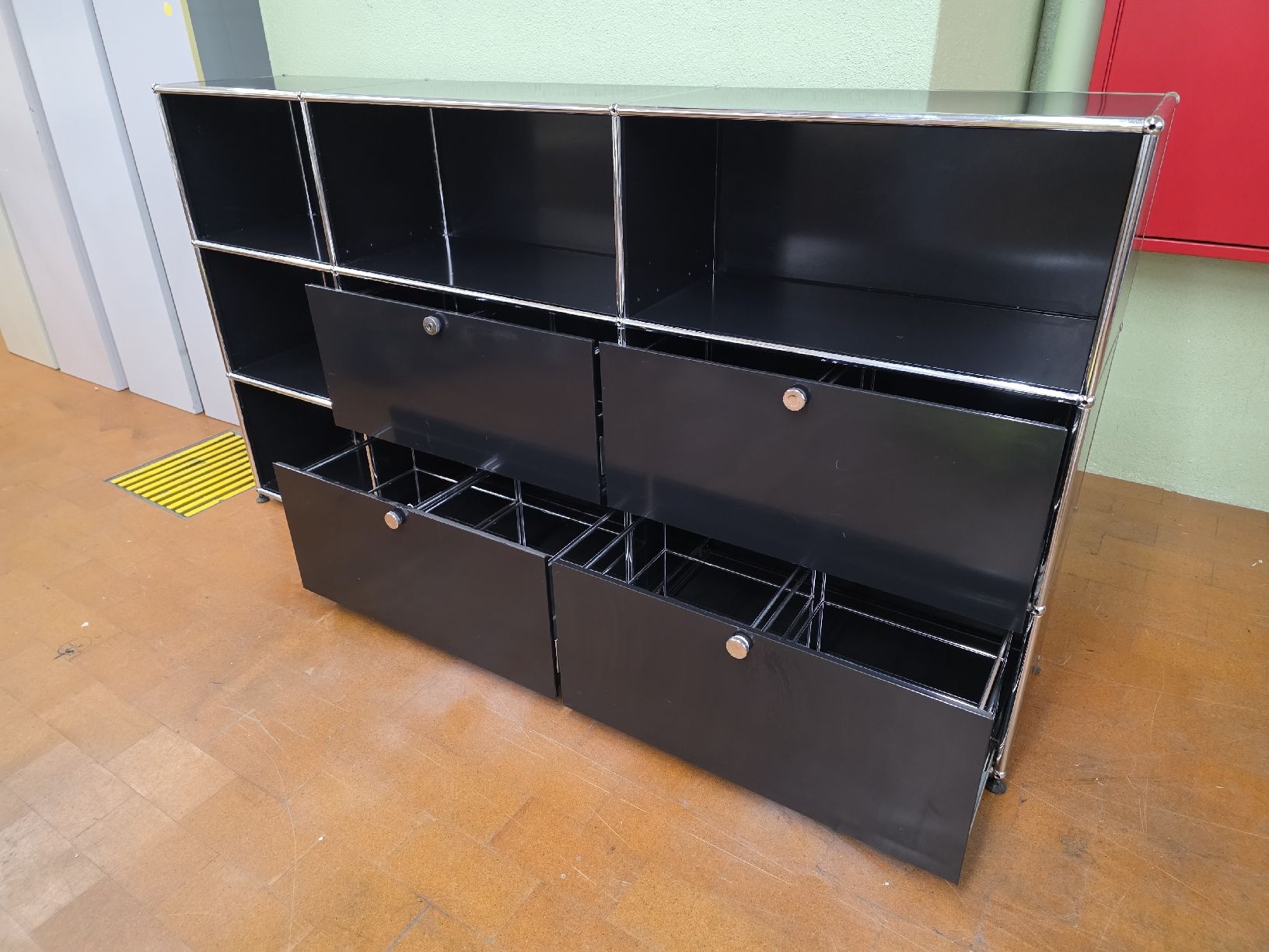 USM Scaffali: Designer Regal USM Haller – Usato da Lichtensteig venduto da UsedINStore 4