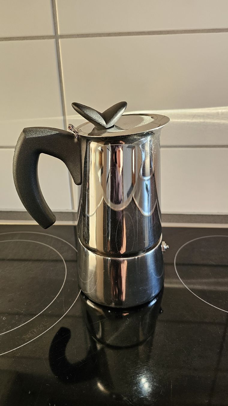 Bialetti Kaffeemaschinen & Espressomaschinen: Bialetti Espressokocher Silber neuwertig  – Neu (gemäss Beschreibung) aus Langenthal von Donald_Duck313 3