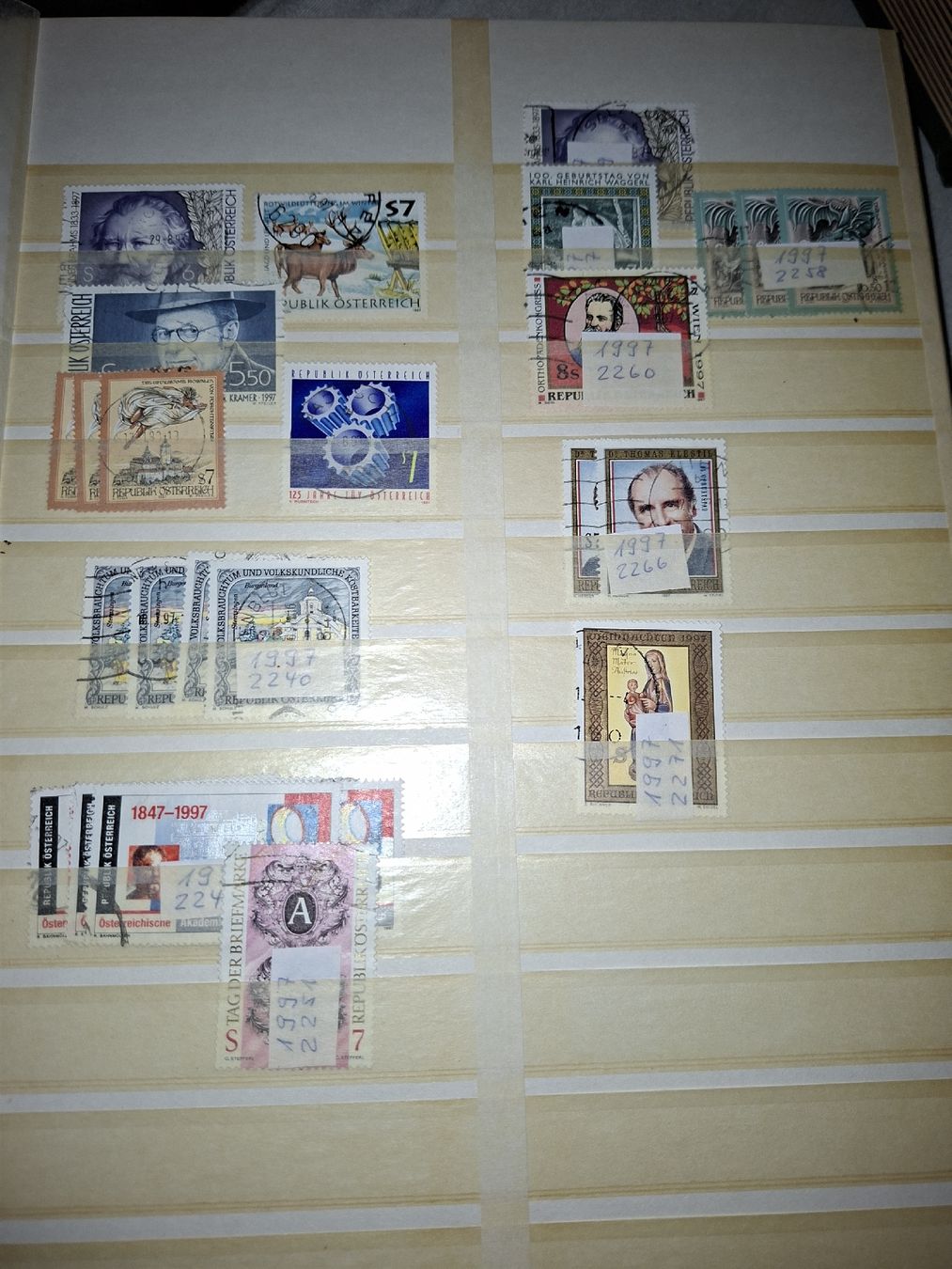 Tutti i francobolli: Briefmarkensammlung Österreich  – Usato da Balgach venduto da SIMEON27 3
