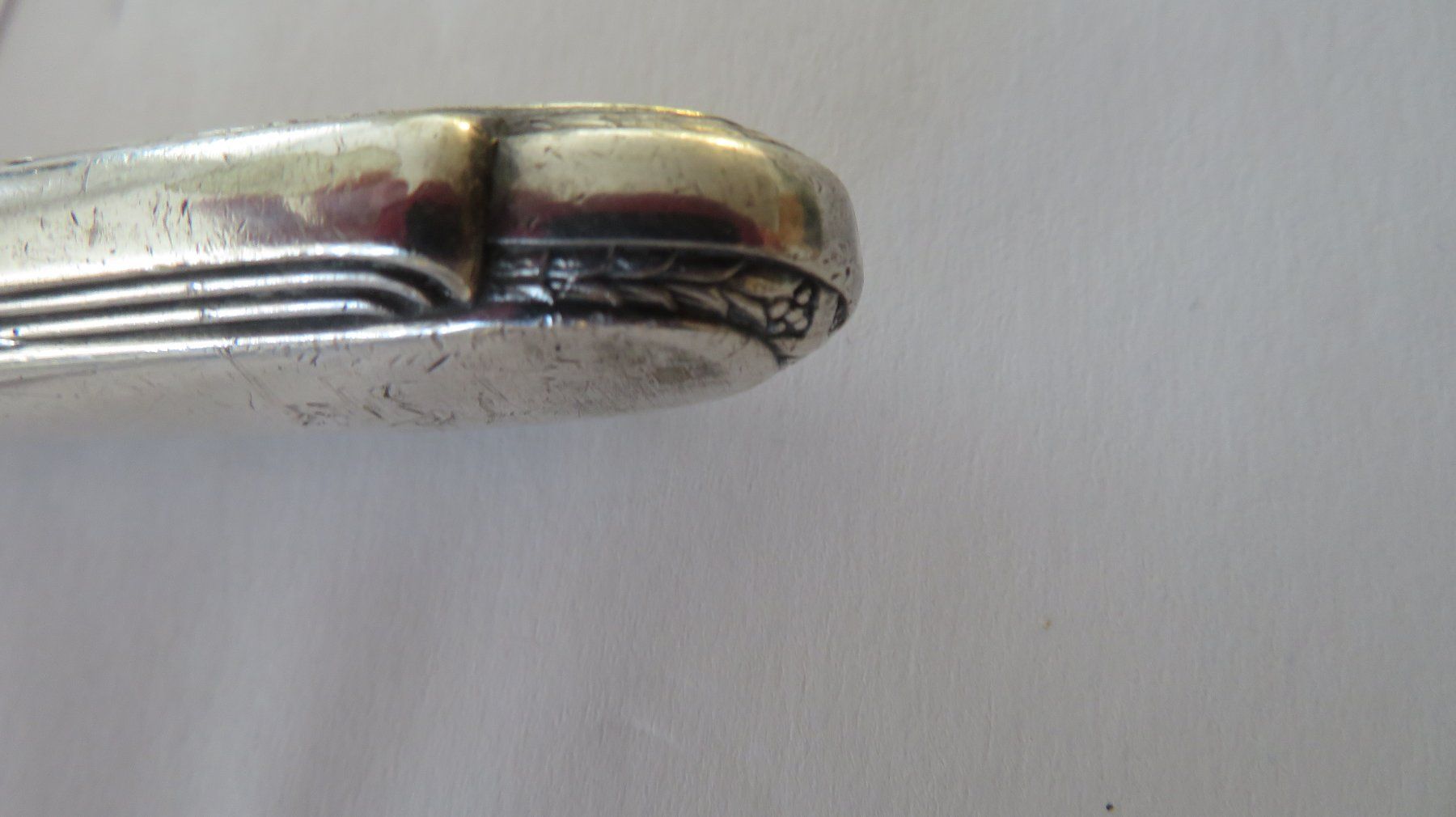 Elettrodomestici da cucina: Nussknacker Jugendstil Griffe Silber oder versilbert. – Usato da Wetzikon ZH venduto da morda1954 2