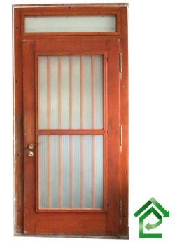 Türen: Gebrauchte Eingangstür mit Fenster – Gebraucht aus Riedtwil von wiederverwendung