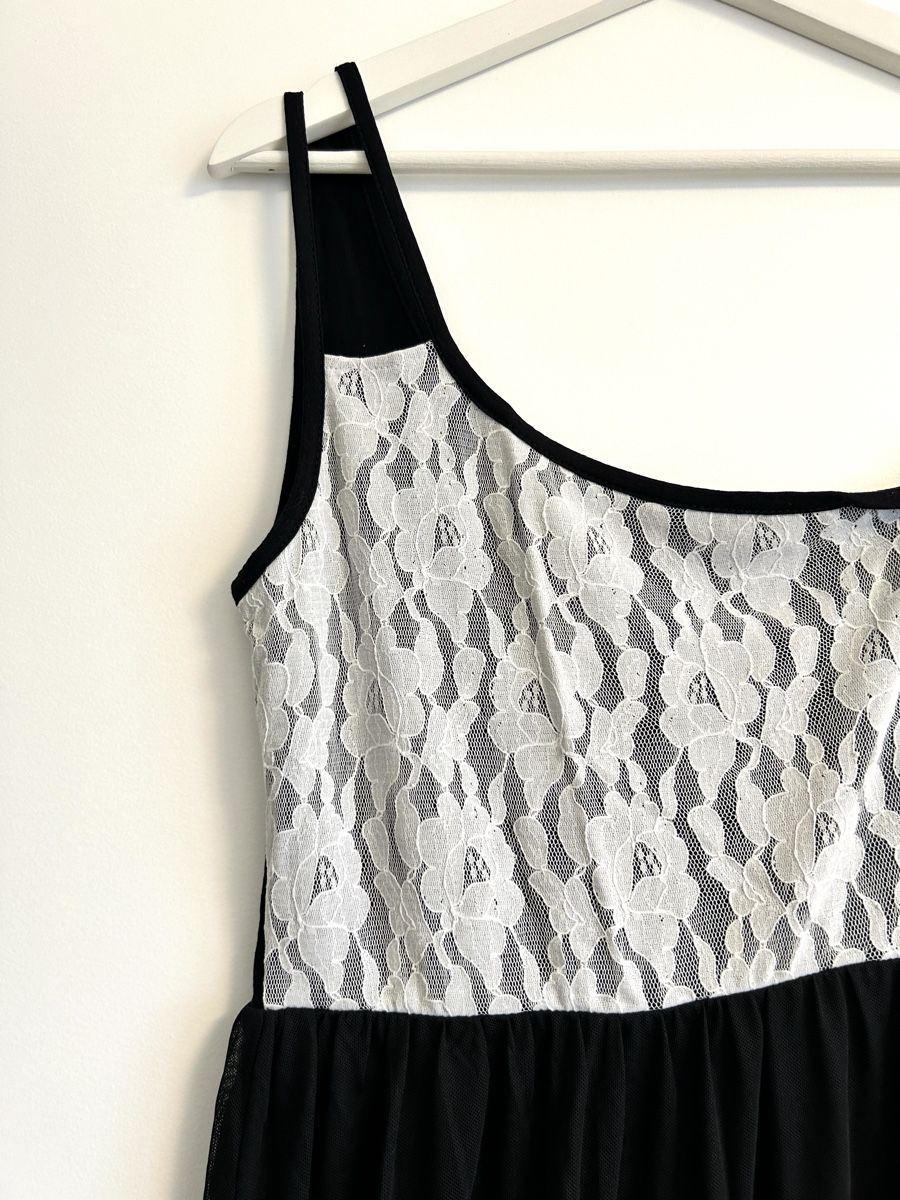 Vestiti: Wunderschönes Abendkleid – Usato da Rorschach venduto da fla_62jm 1
