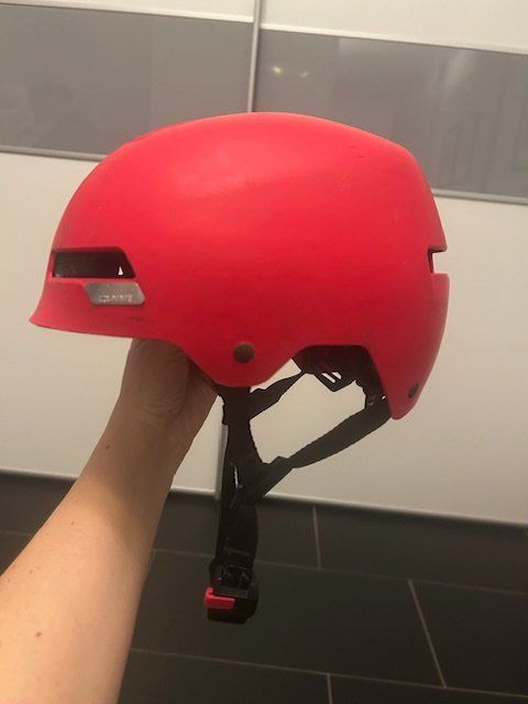 Cube Caschi: Kinder-Velohelm Cube – Usato da Niederlenz venduto da nad_7g5w 1