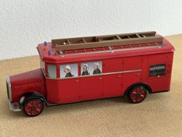 Blechdose LÄCKERLI-HUUS BASEL Feuerwehrauto
