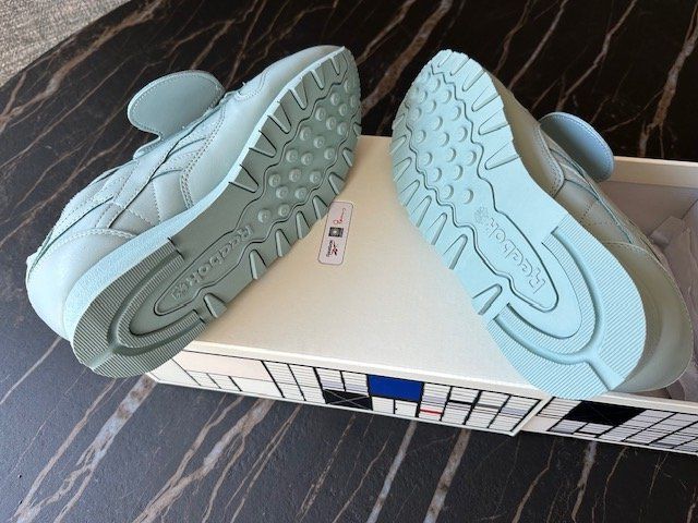 Reebok Scarpe da uomo: Reebok x Eames Classic Leather: Elephant-Sneaker, Gr.42,5 EU – Nuovo (secondo la descrizione) da Arbon venduto da Regire 2