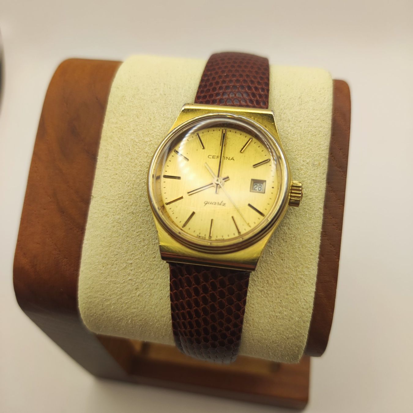 Certina Orologi: Certina Damenuhr – Usato da Ballwil venduto da eldave