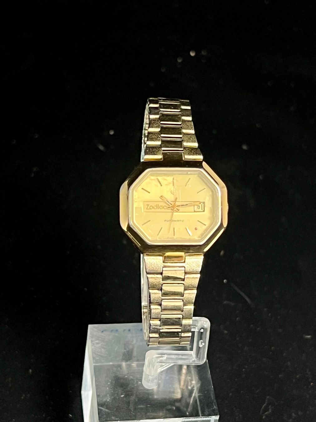 Zodiac Montres: Zodiac plaqué or Automatic date – D'occasion à Sion par ROBY_ROBY_ROBY 1