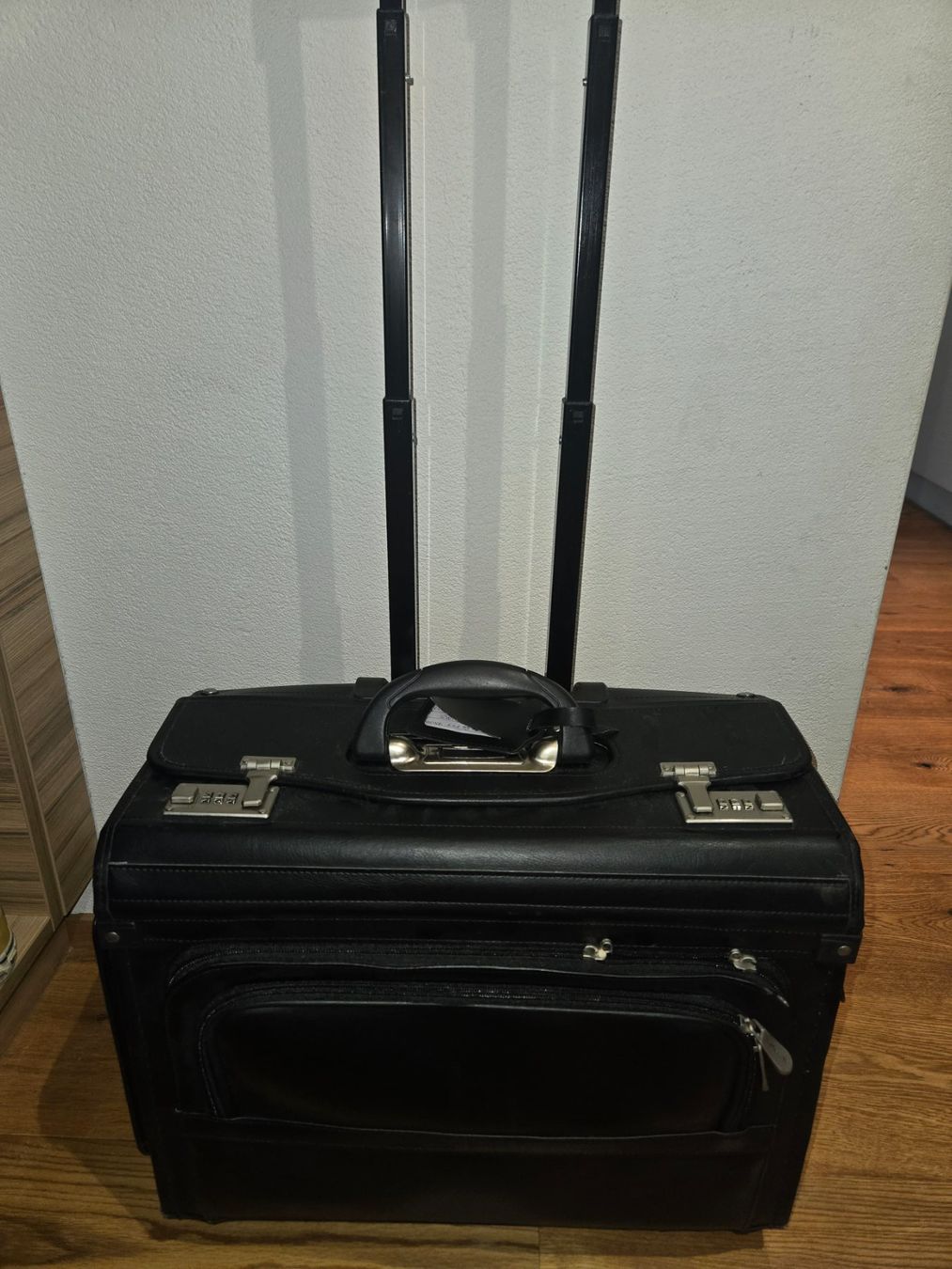 Altro in Aeronautica: DERMATA Piloten Trolley – Usato da Einsiedeln venduto da Pommes_Fritz