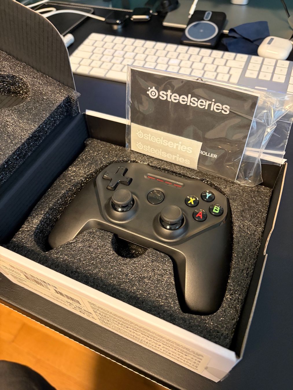 Steelseries Controller: Steelseries Controller Nimbus Bluetooth für Apple Produkte – Usato da spreitenbach venduto da starion05 1