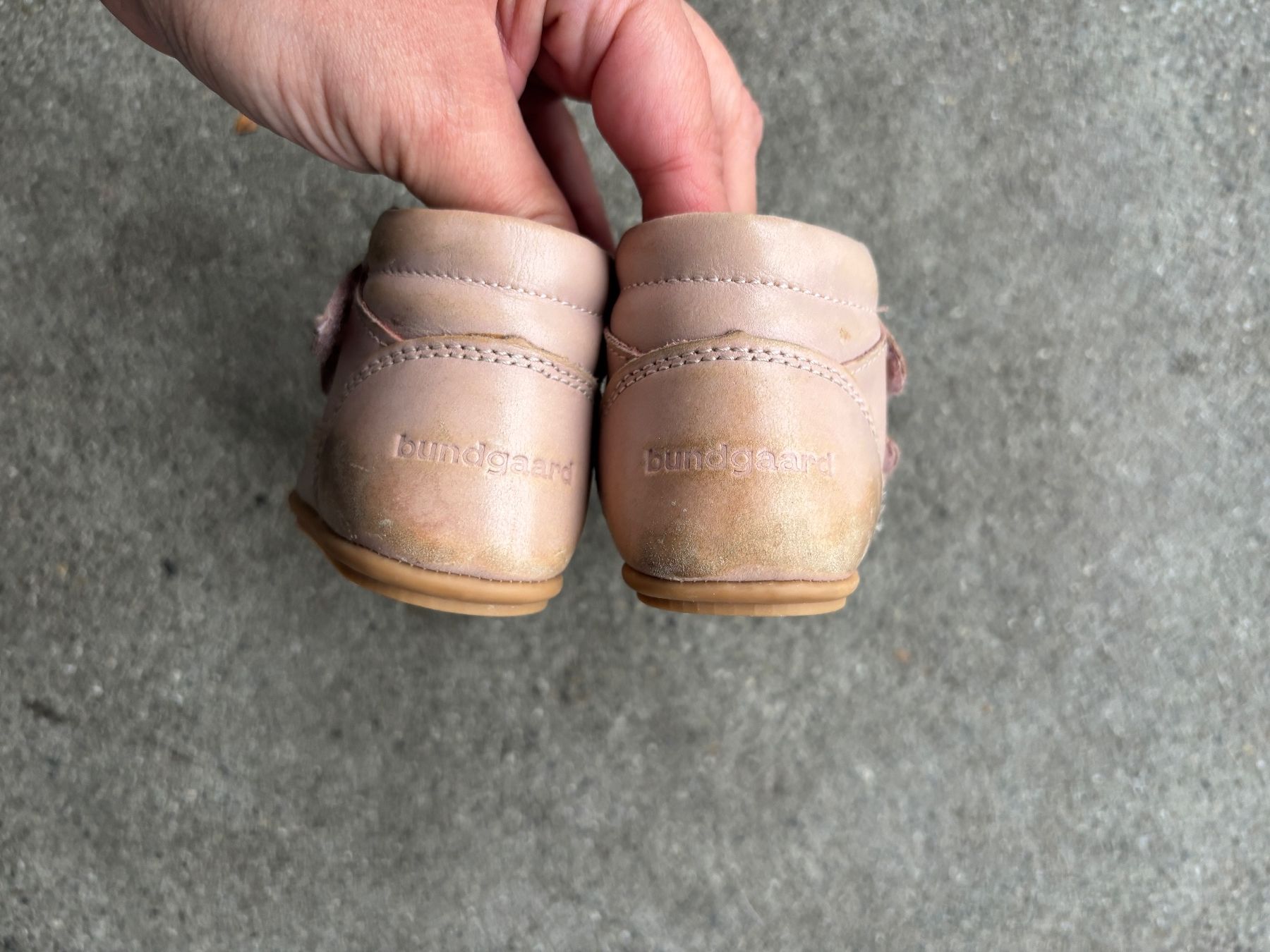 Scarpe per ragazze: Bundgaard Leder-Kleinkindschuhe, Größe 20 – Usato da Brugg AG venduto da tsannen 2