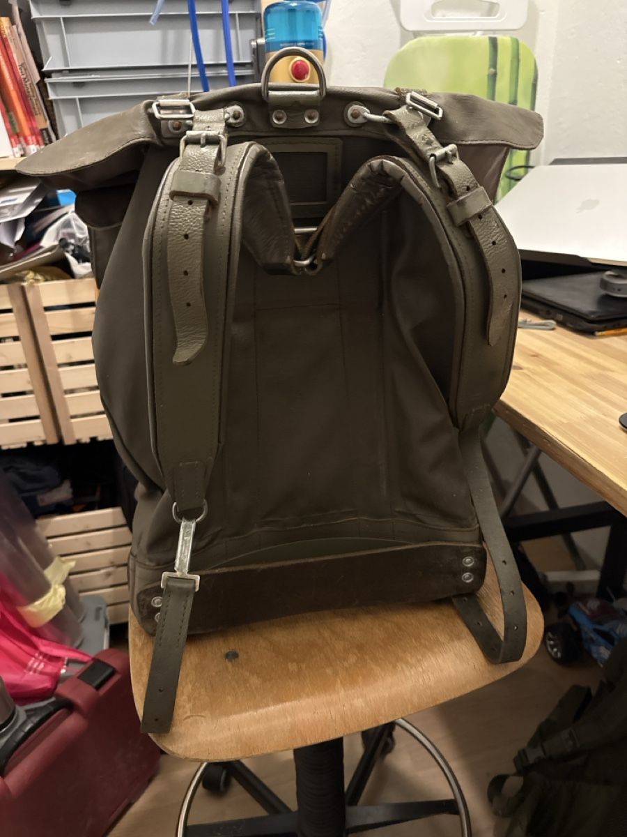 Rucksäcke: Swiss Army Backpack Rucksack Vintage ab 1 CHF – Gebraucht aus Murten von fto_hcv5 1