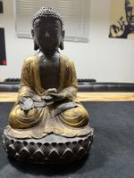Buddha Tibet aus Bronze mit 18K Goldanstrich