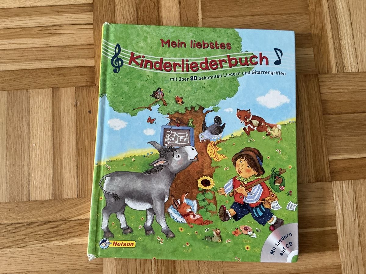 Bücher: Kinderliederbuch ohne CD – Gebraucht aus Zuchwil von Commander0