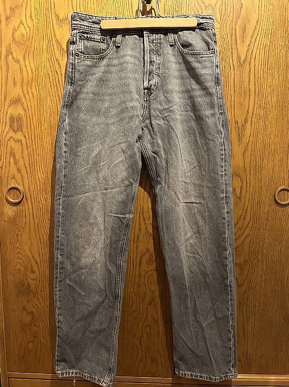 Jeans: graue baggy Jeans – Usato da Langnau am Albis venduto da npi_rsc8