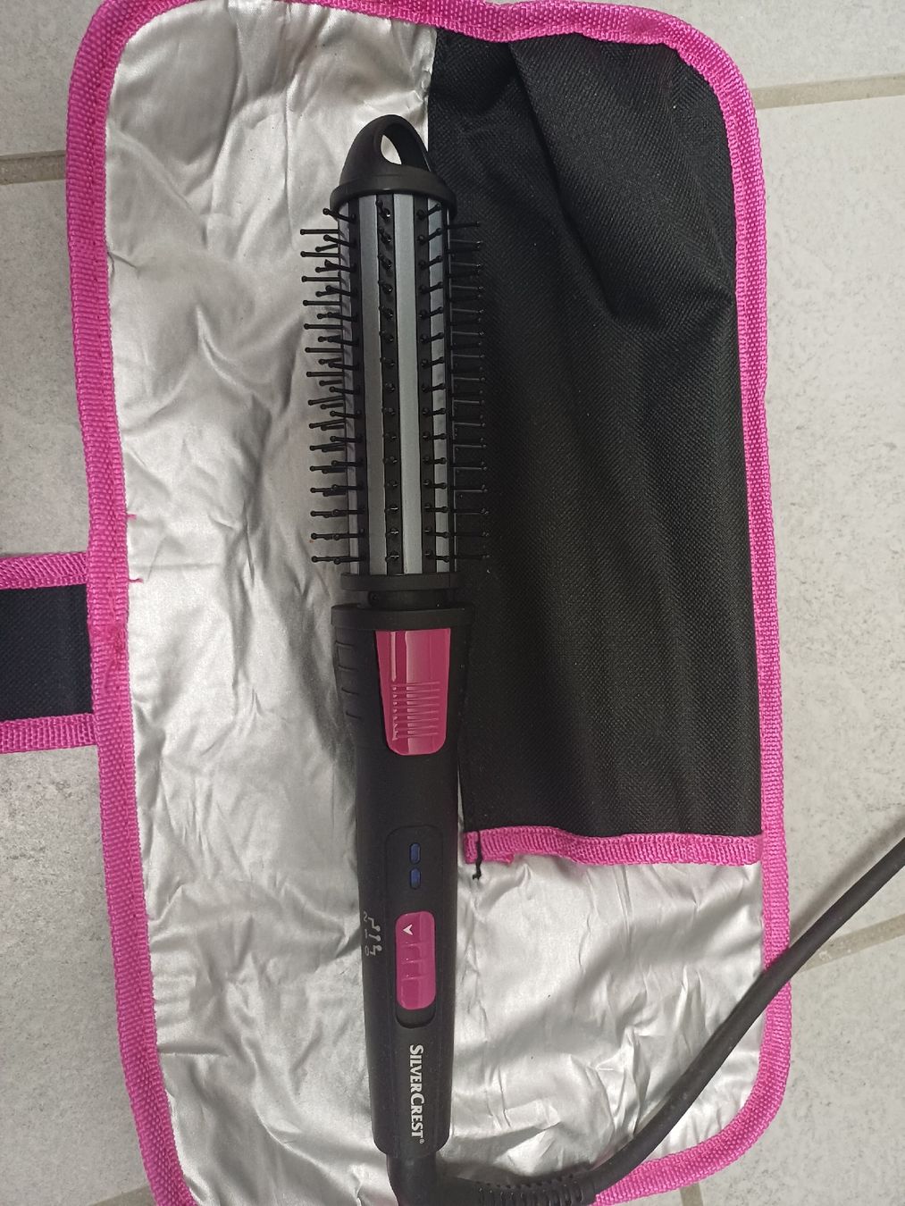 SilverCrest Fers à boucler & lisser: Silvercrest curling brush with case never used – D'occasion à Brugg AG par Chaes-chueechli 3