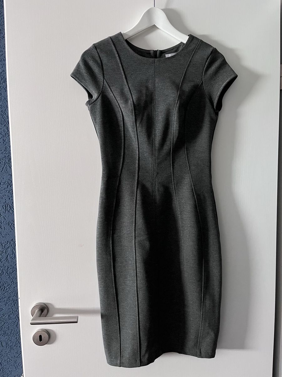 H&M Vestiti: Robe fourreau H&M grise, taille S – Usato da La Chaux-de-Fonds venduto da eli_9dy8