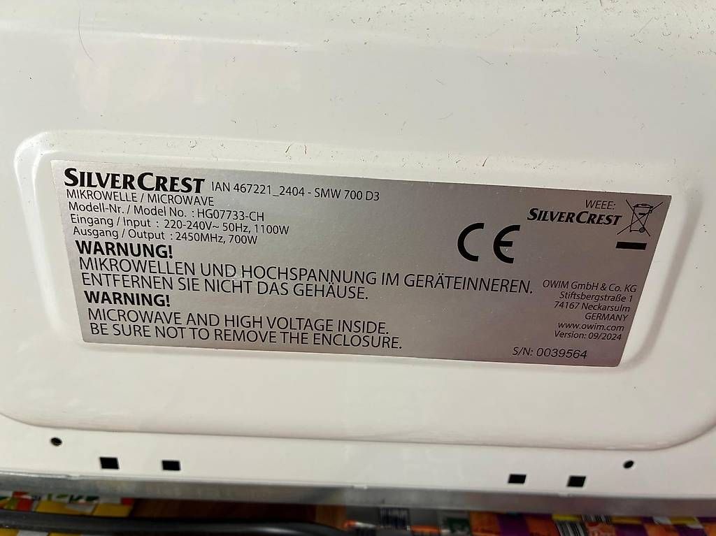 Appareils de cuisine: SilverCrest Mikrowelle 700W – D'occasion à Steffisburg par lar_r2c8 1