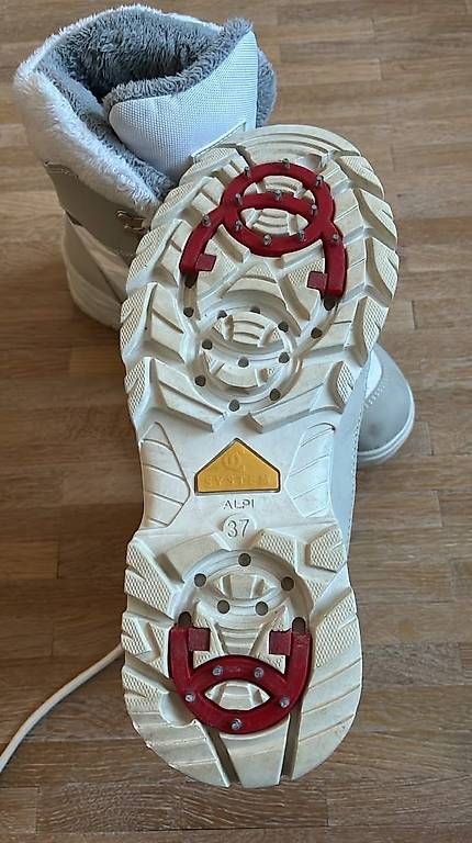 46 Nord Damenschuhe: Winterschuhe mit integrierten Spikes / Grösse 37 – Gebraucht aus Trubschachen von arobed_00 1