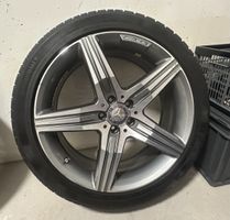 Winterreifen Pneu und Felgen Mercedes AMG