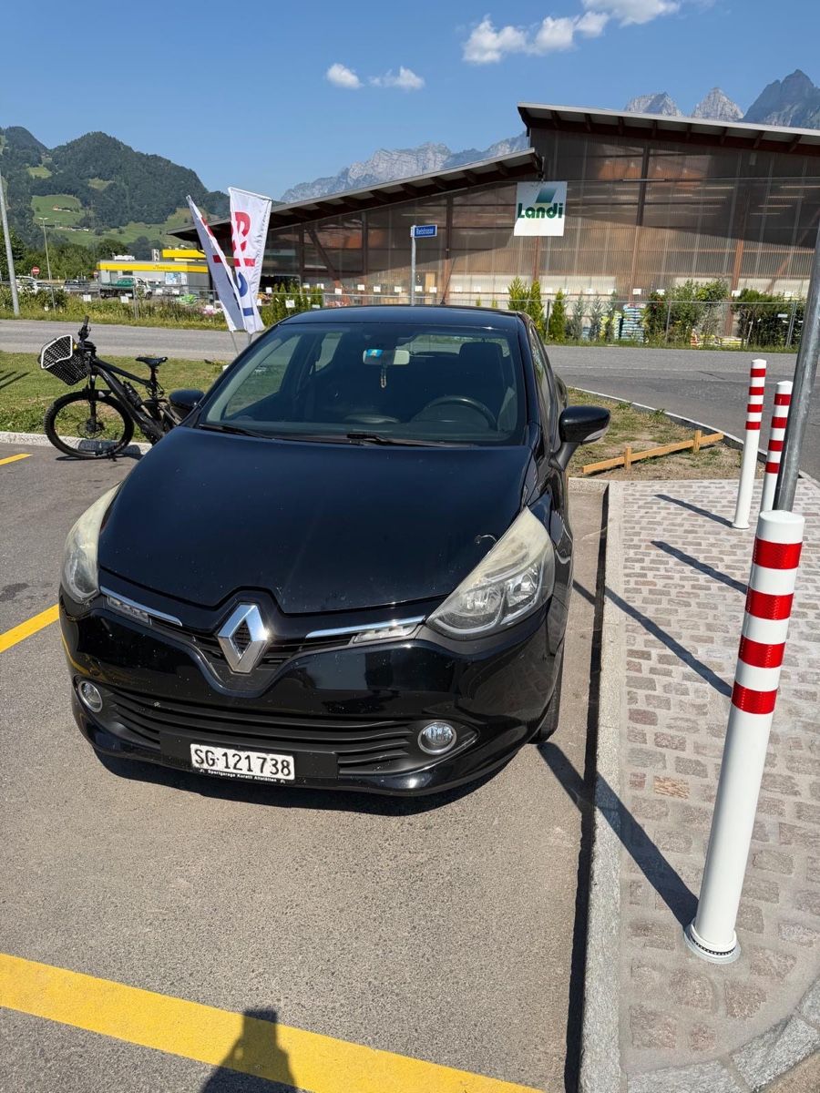 Renault Autos: Clio 4  – Défectueux à Flums par foi_hxz8