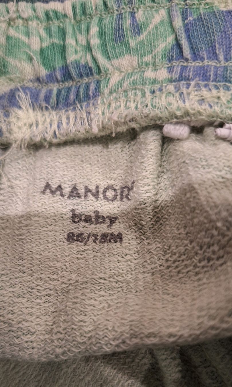 Manor Pantaloni: Kurze Shorts Gr. 86/92,  – Usato da Oberägeri venduto da Runningiceman 3